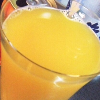 またオレンジジュースでリピ^m^♪今回は泡々にならなかったよ～ん♡クリスタルのグラスとかなら大丈夫なのかな？陶器だと多少内側が粗いもんね。さっぱり美味し～＾＾！